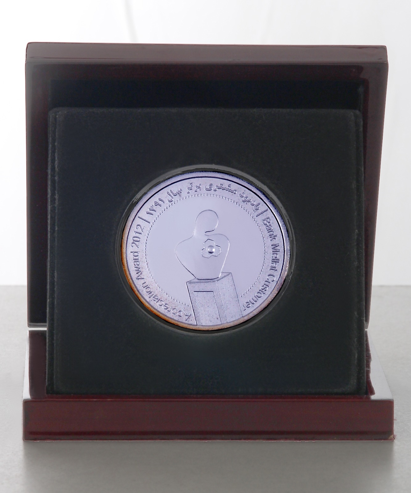 بادبود مشتری برتر بانک ملت سال 1391